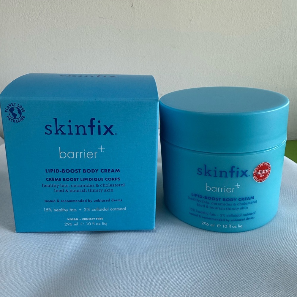 Skin Triple Lipid-Peptide Cream in Blue